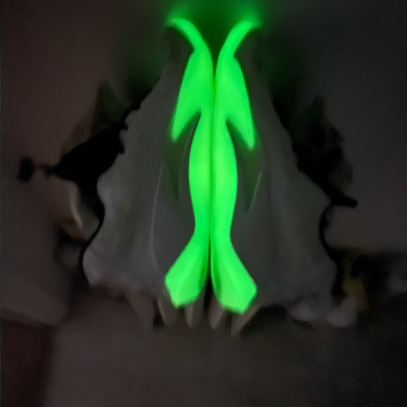 Glow in the Dark!!!  Nike Air Jordan Zion III - Picture 5 of 9